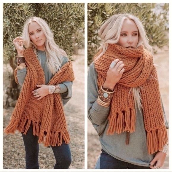 Desert Cozy Chunky Oversized Scarf - Picture 2 of 6